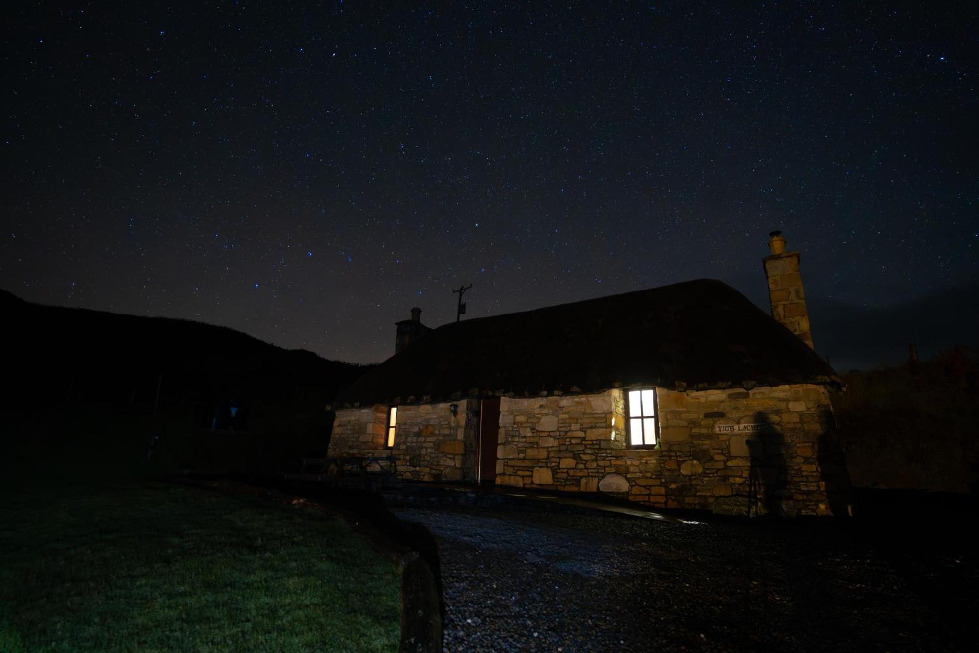 Tigh Lachie, Mary'S Thatched Cottages, Elgol, Isle Of Skye Zewnętrze zdjęcie